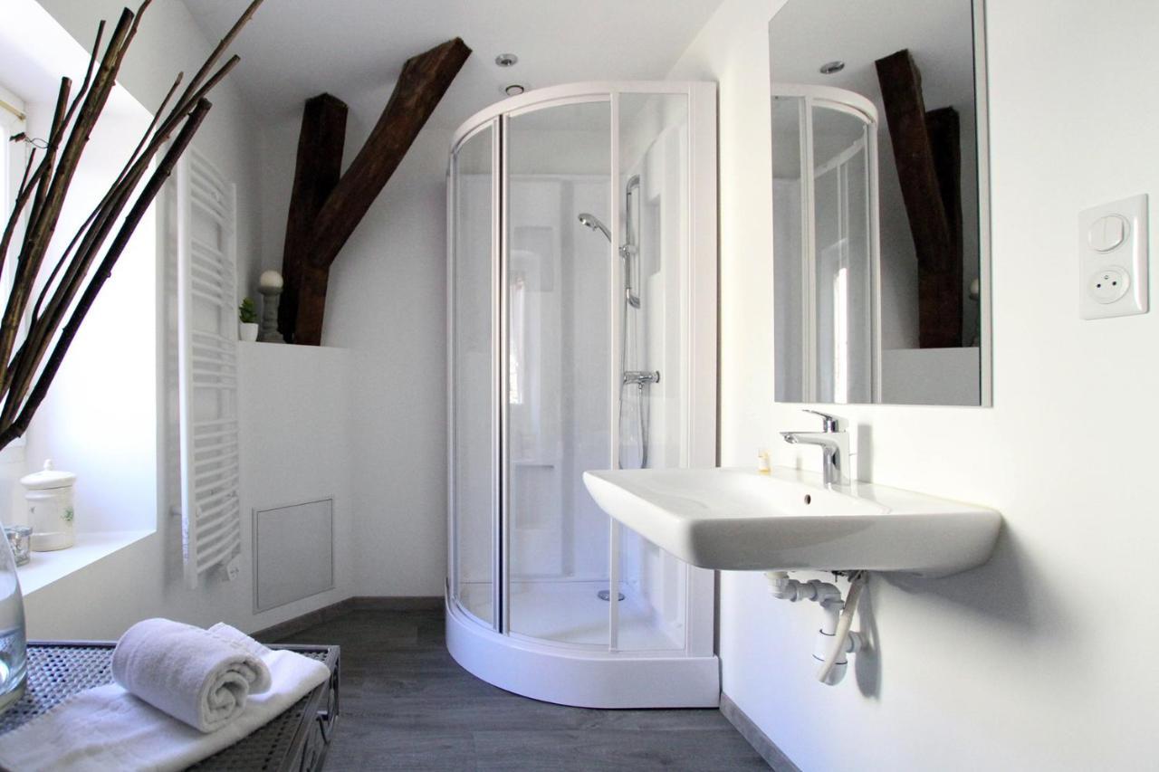 Les Bories In The City - Bed & Breakfast Сарла-ла-Канеда Экстерьер фото